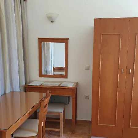 Sofia & Apts Aparthotel